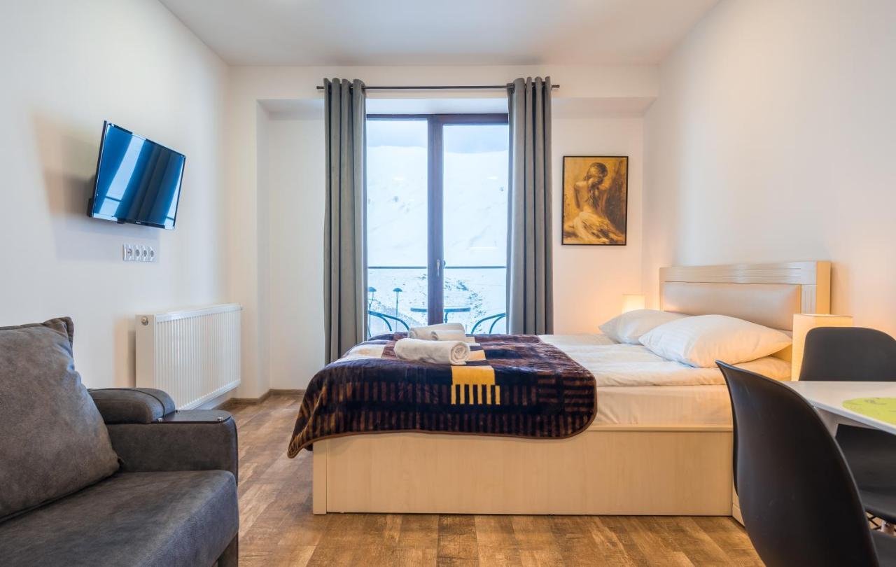 Gvc 240 New Gudauri Apartment Luaran gambar